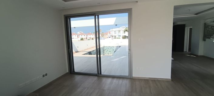 Image No.24-3 Bed House for sale