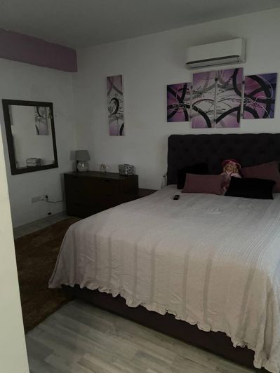 Image No.17-4 Bed House for sale