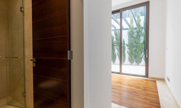 Image No.7-Maison de 5 chambres à vendre à Peyia