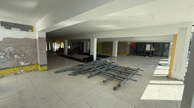 aa5941f5-d3f9-49b2-beb7-a666e7c50a09