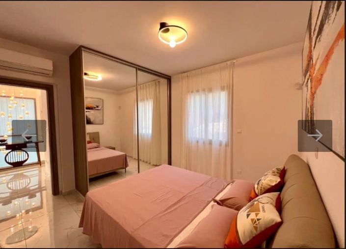 Image No.3-3 Bed Villa for sale