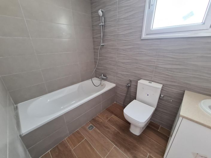 Image No.10-4 Bed Villa for sale