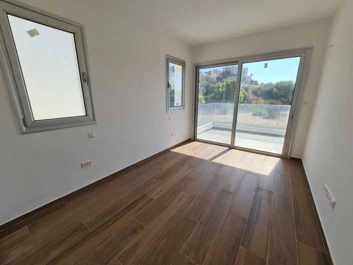 Image No.18-4 Bed Villa for sale