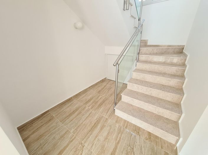 Image No.4-4 Bed Villa for sale