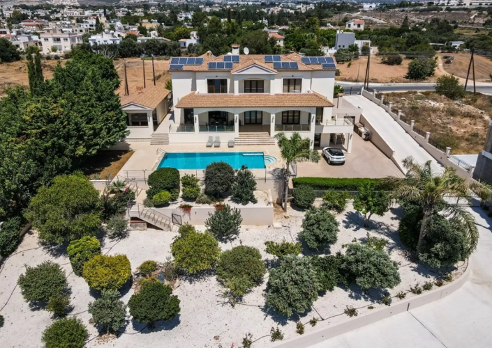 Image No.1-7 Bed Villa for sale