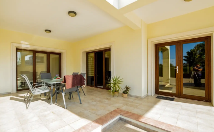 Image No.5-7 Bed Villa for sale