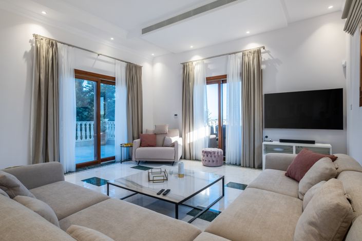 Image No.15-6 Bed Villa for sale