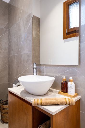 Image No.21-Villa de 6 chambres à vendre à Mouttagiaka