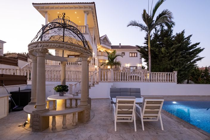 Image No.25-6 Bed Villa for sale