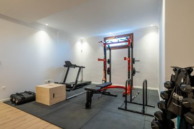 2f0ae4f9-6983-4010-b2e0-94ac030ef3dc