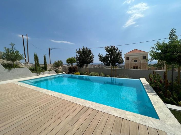 Image No.24-4 Bed House for sale