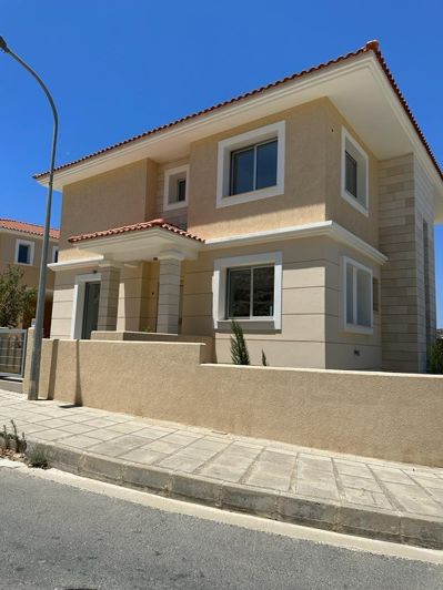 Image No.6-5 Bed House for sale