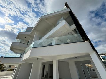 Penthouse de 3 chambres à vendre à Agios Athanasios