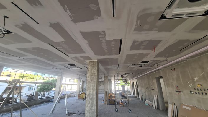 Image No.2-Commercial à vendre à Mesa Geitonia