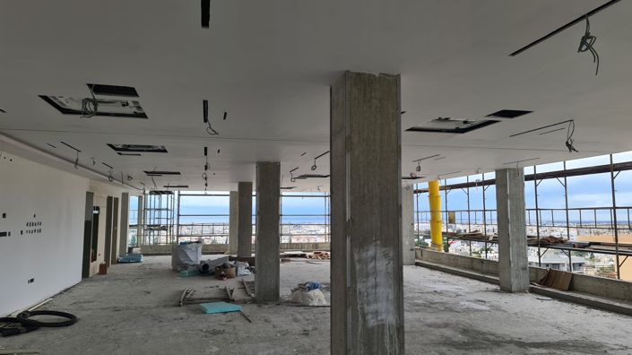 Image No.3-Commercial à vendre à Mesa Geitonia