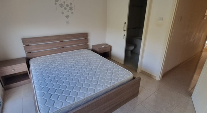 Image No.16-2 Bed House for sale