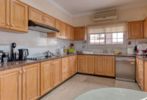 Image No.2-7 Bed House for sale