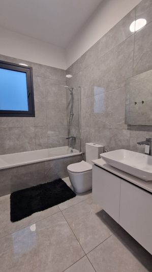 Image No.8-3 Bed Apartment for sale