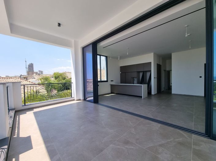 Image No.21-3 Bed Apartment for sale