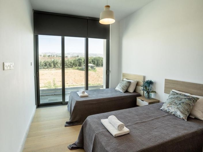 Image No.8-2 Bed Villa for sale