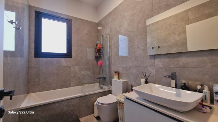 Image No.21-3 Bed Apartment for sale