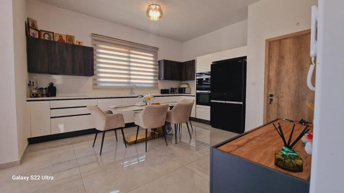 Image No.22-3 Bed Apartment for sale