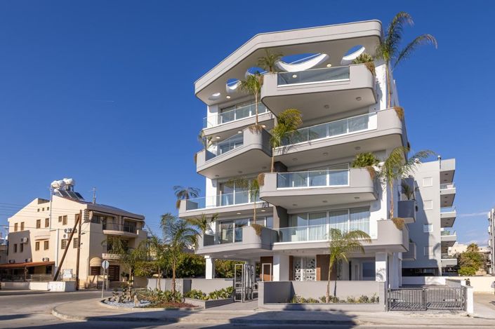 Image No.12-2 Bed Apartment for sale