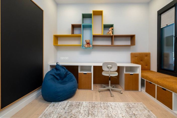 Image No.13-7 Bed House for sale