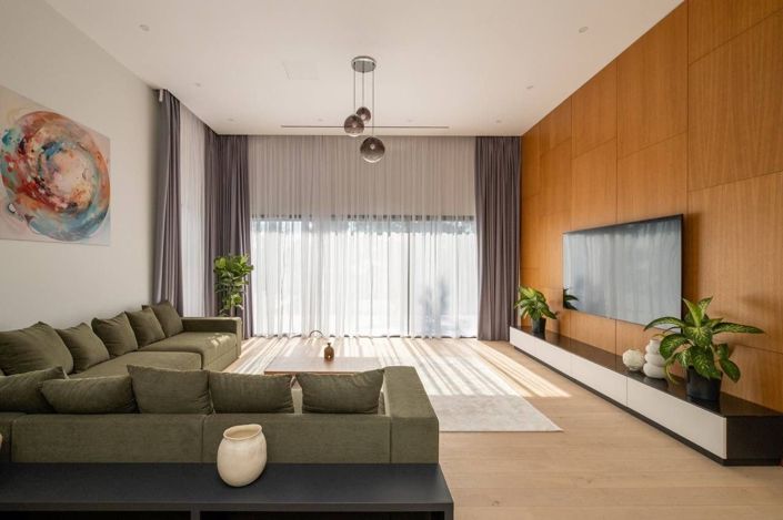 Image No.2-7 Bed House for sale