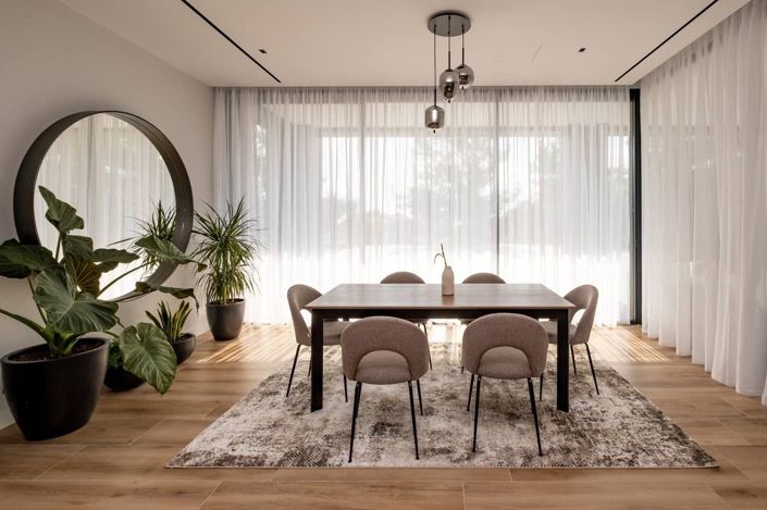 Image No.20-7 Bed House for sale