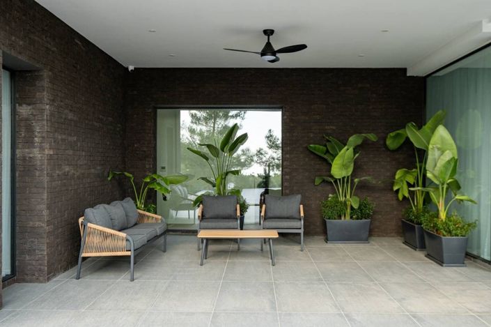 Image No.23-7 Bed House for sale