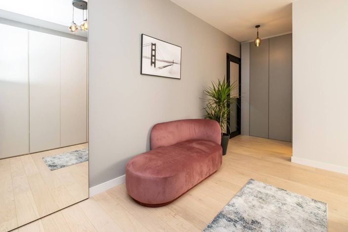 Image No.6-7 Bed House for sale