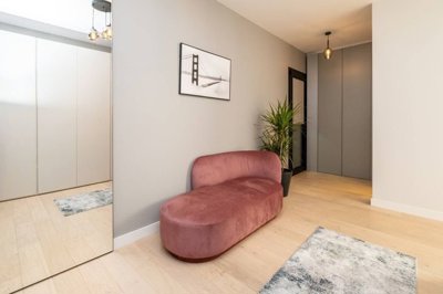 179df2c5-330d-4292-b142-81d4330bd400