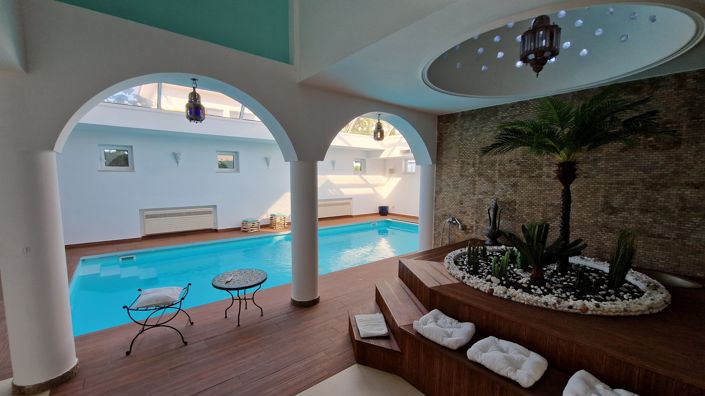 Image No.6-4 Bed House for sale