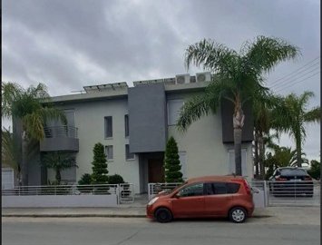 1 - Ypsonas, Maison