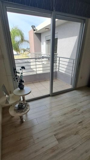 Image No.5-5 Bed House for sale