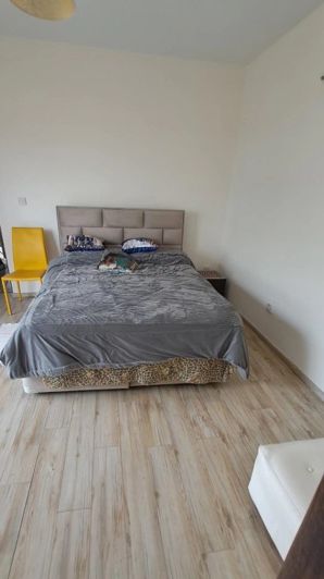 Image No.6-5 Bed House for sale