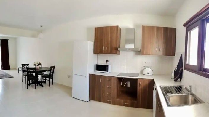 Image No.4-2 Bed House for sale