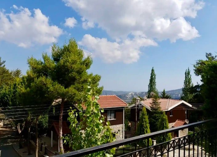 Image No.9-2 Bed House for sale