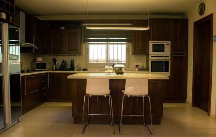 Image No.10-5 Bed House for sale