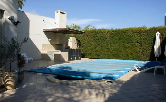 Image No.7-5 Bed House for sale