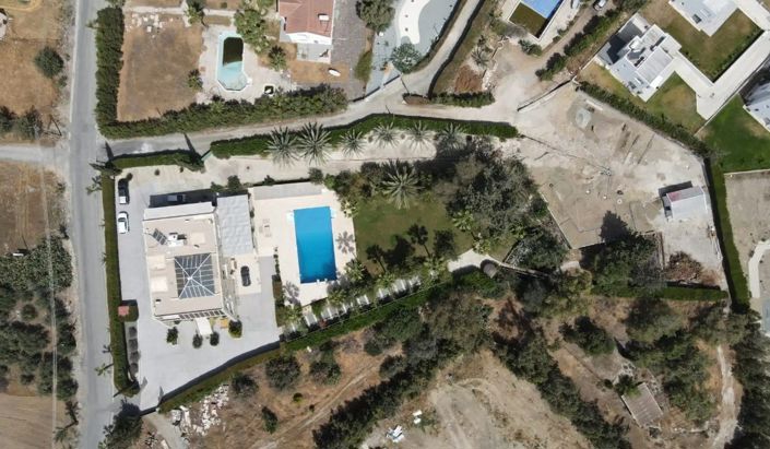 Image No.2-5 Bed House for sale