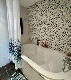 b22f5580-5485-4389-90ae-e7971672002c