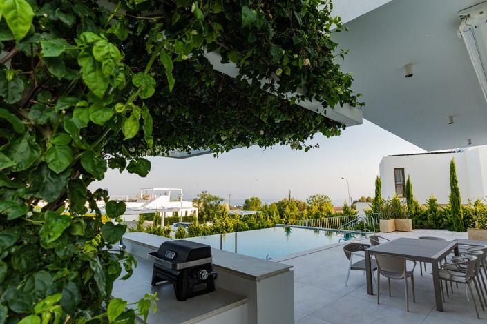 Image No.4-Villa de 4 chambres à vendre à Peyia