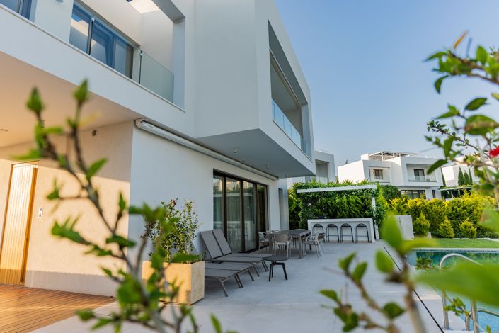 Image No.5-Villa de 4 chambres à vendre à Peyia