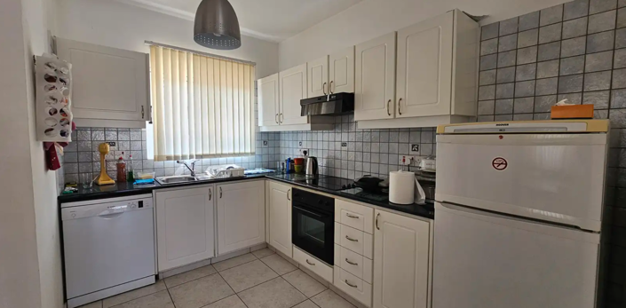 Image No.7-2 Bed House for sale