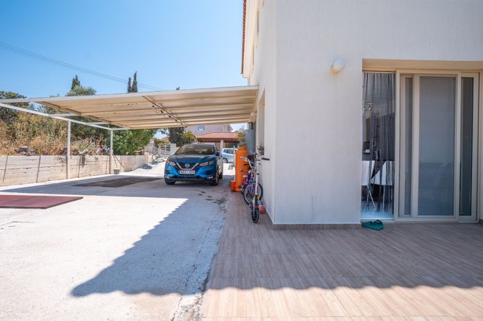 Image No.12-4 Bed House for sale