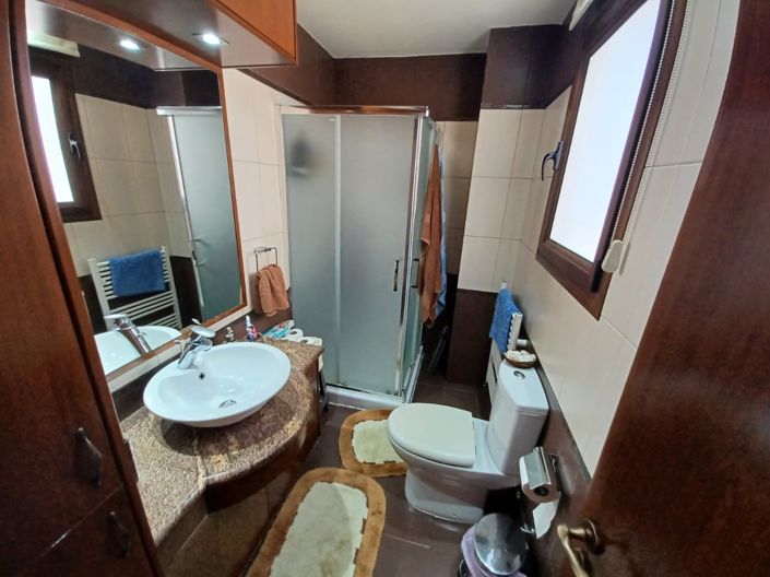 Image No.11-4 Bed House for sale