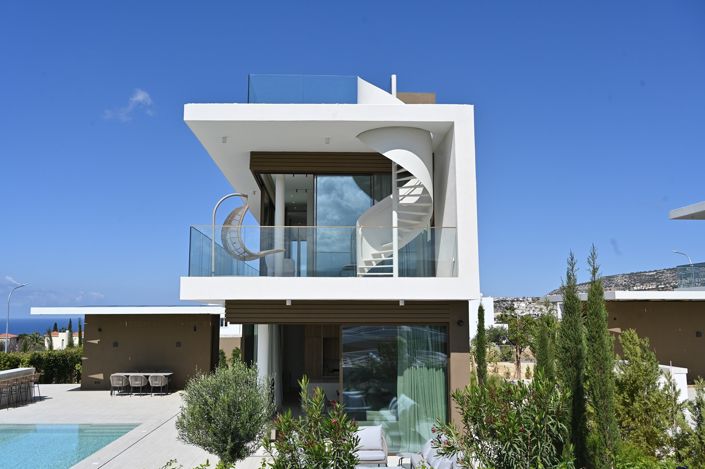 Image No.3-6 Bed House for sale