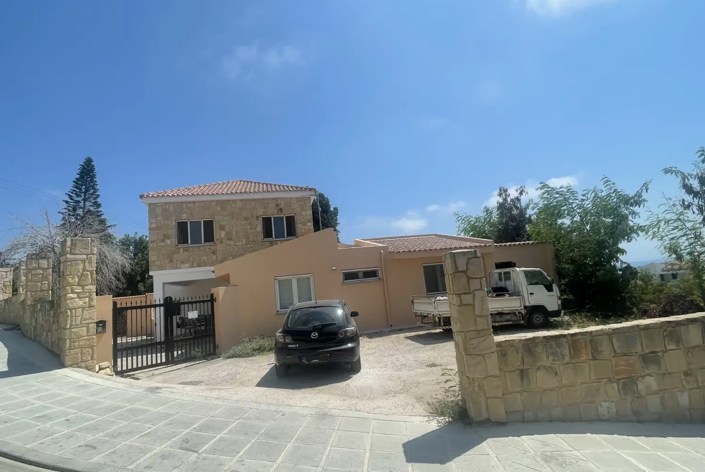 Image No.1-5 Bed Villa for sale